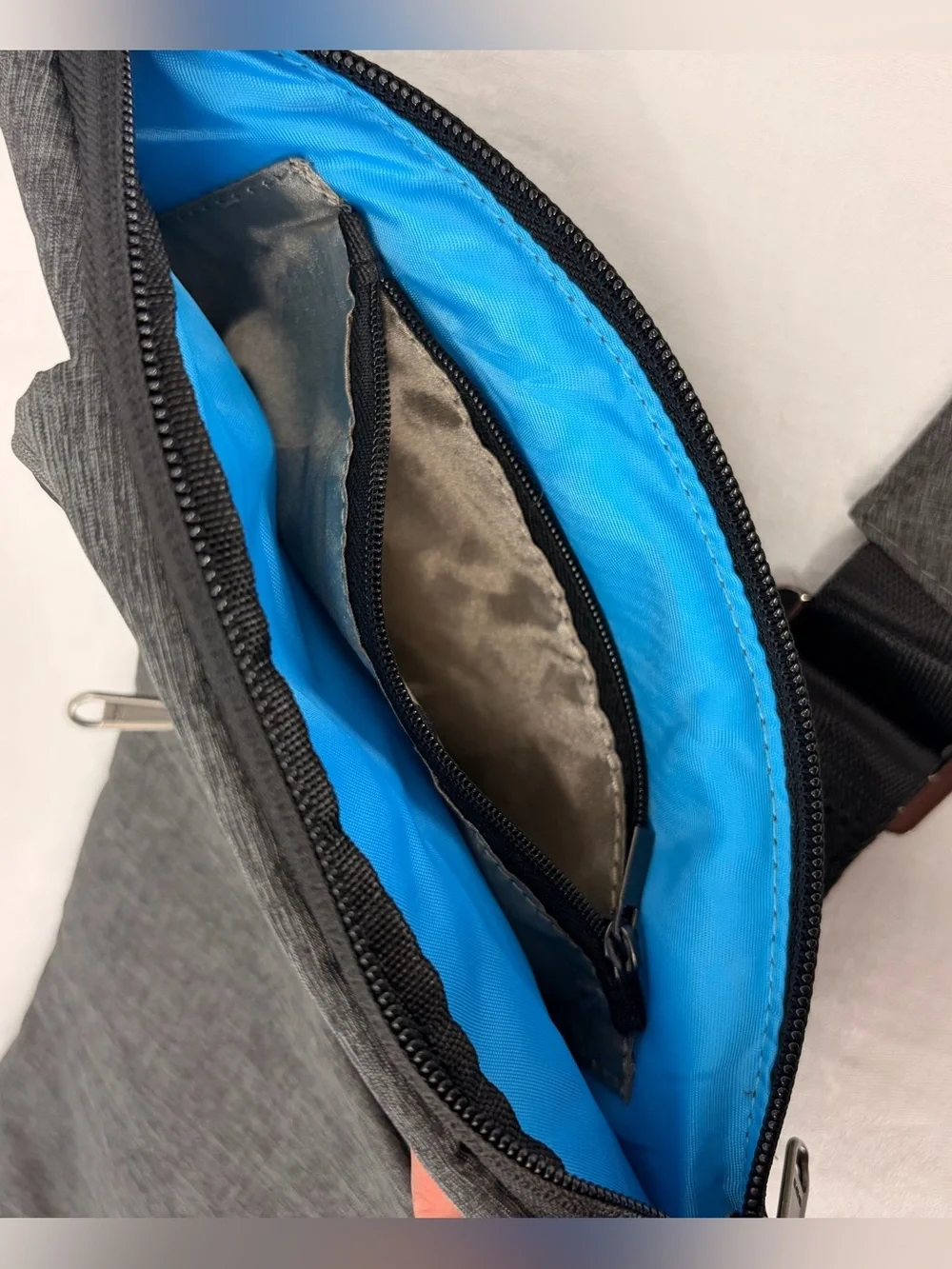 Mrang Gray Crossbody Travel Bag Anti-Theft Unisex